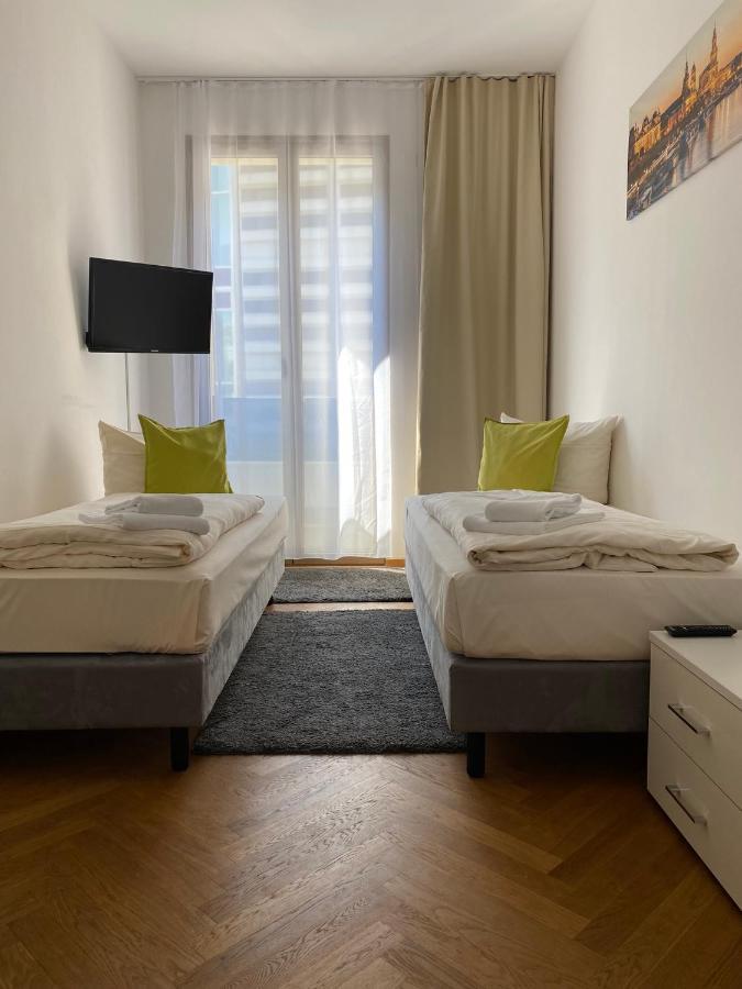 grosszügiges Apartment mit Blick zur Frauenkirche Dresden Exterior foto